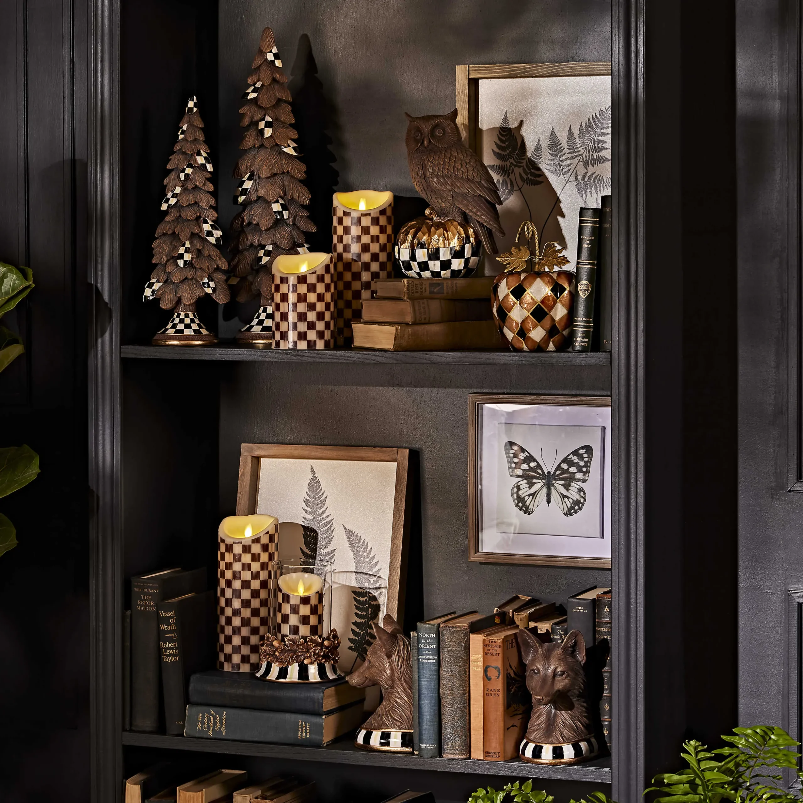 Courtly Check Flicker 10" Pillar Candle