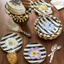 Courtly Check Fluted Cake Stand