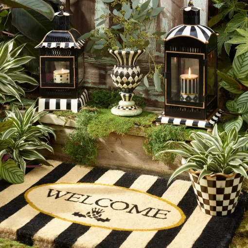 Courtly Check Garden Pot - 8"