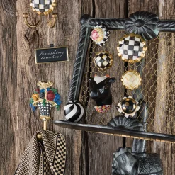 Courtly Check Hook