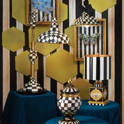Courtly Farmhouse Writer'S Lamp