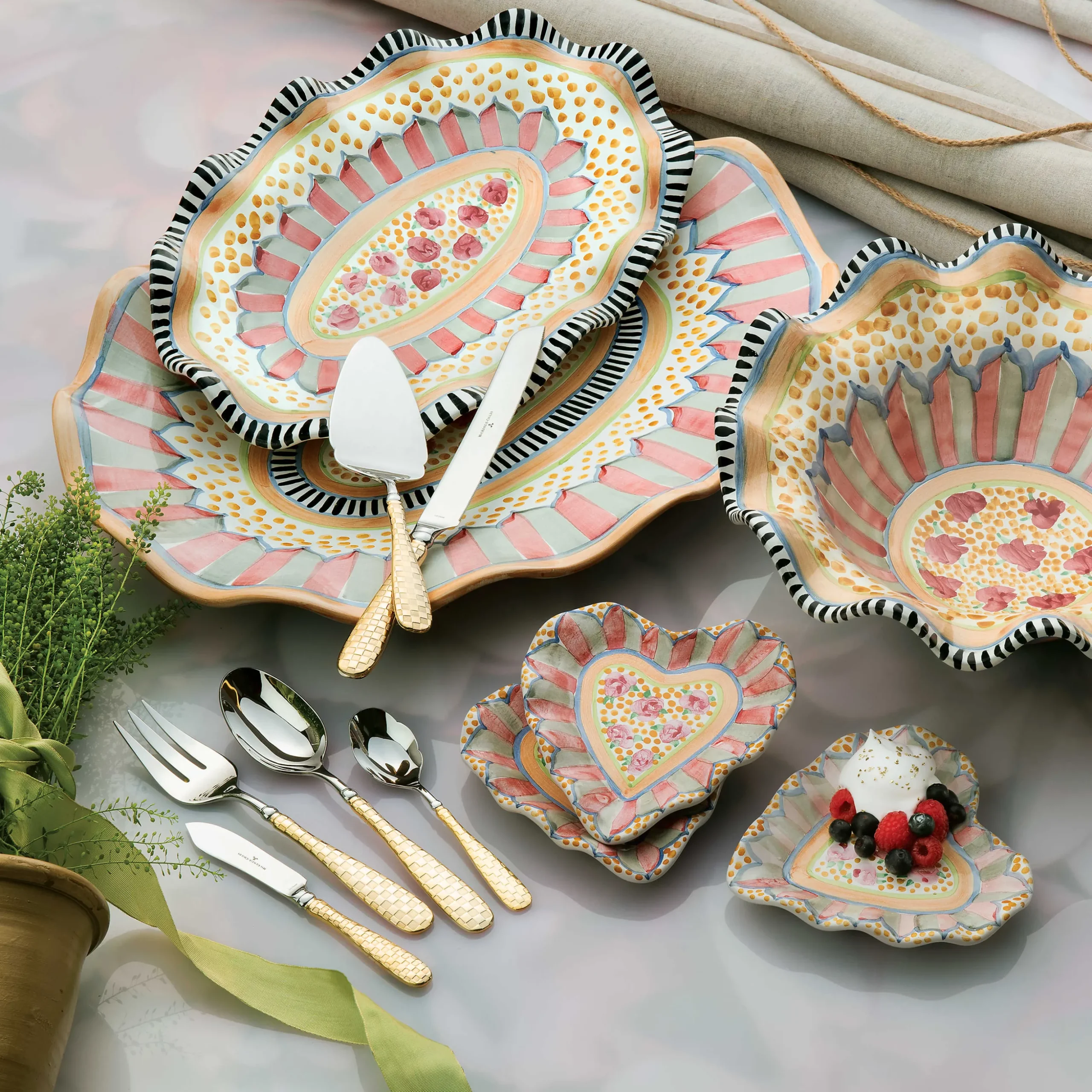 Gold Check Cake Serving Set