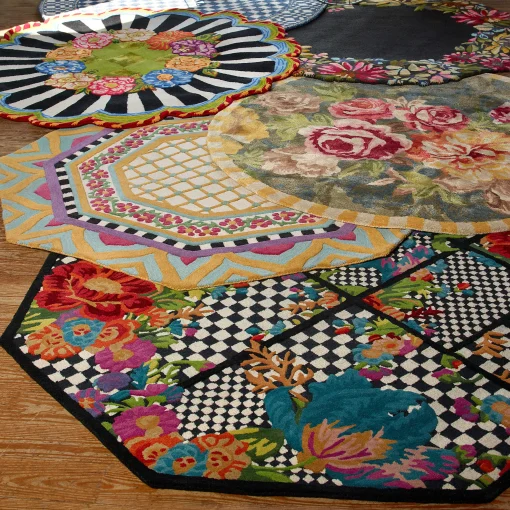 Hitchcock Field Rug - 5'6" Octagon