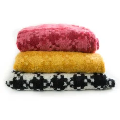 Houndstooth Throw - Black & Ivory