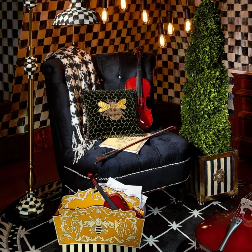 Houndstooth Throw - Black & Ivory