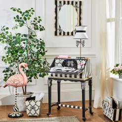 Pretty As A Bow Table Lamp