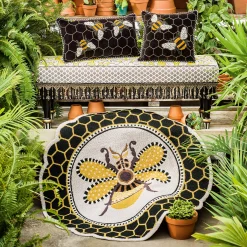 Queen Bee Bench