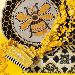 Queen Bee Rug - 4' Round