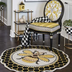 Queen Bee Rug - 4' Round