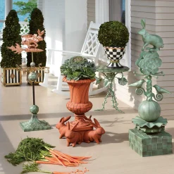 Swirl Topiary