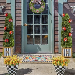 Swirl Topiary