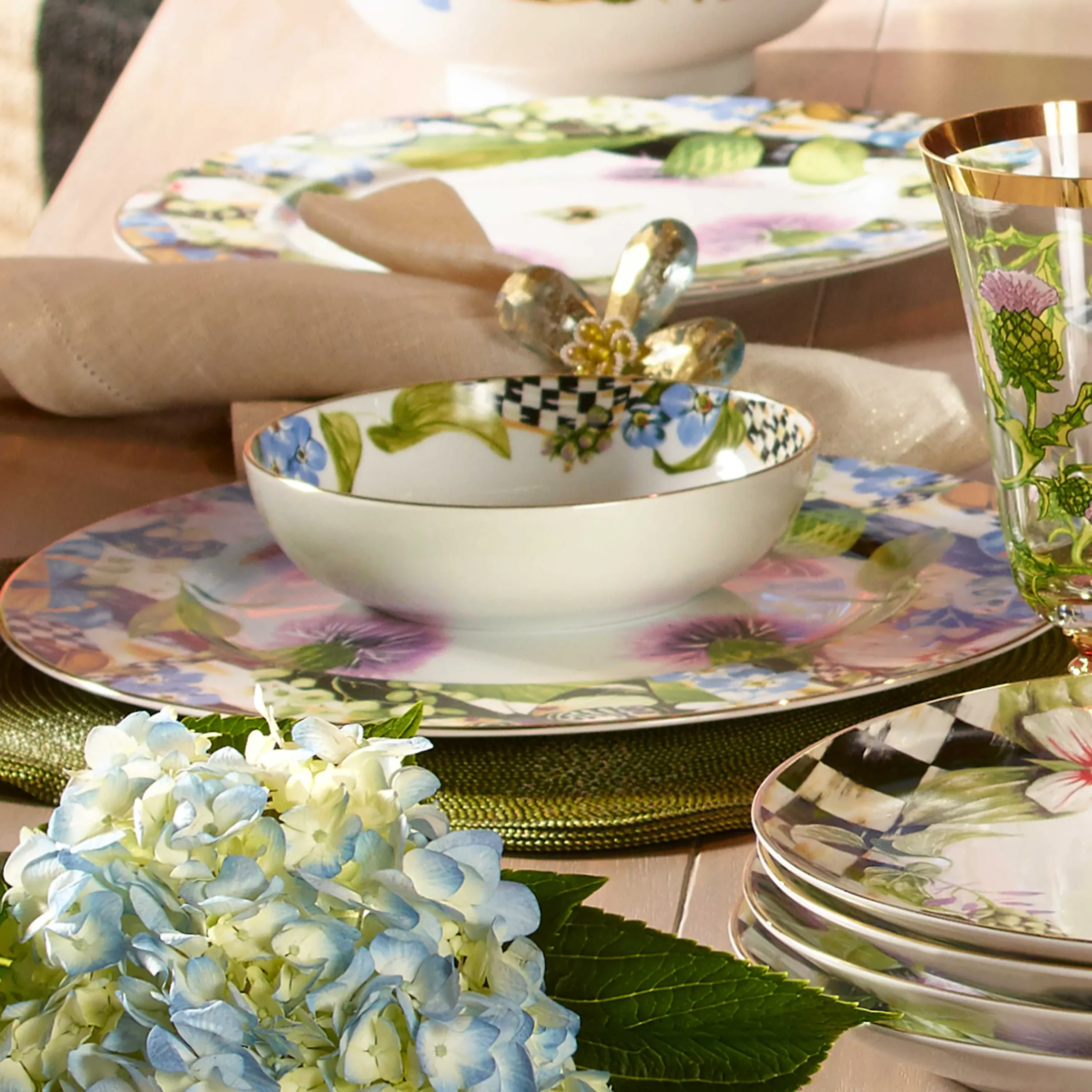 Thistle & Bee Charger